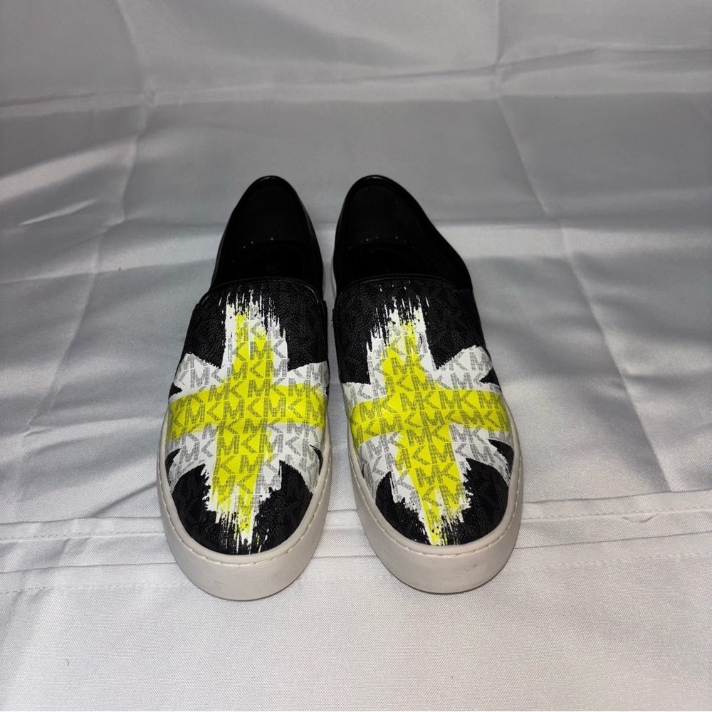 Michael Kors Women's Teddi Slip-On Sneaker Slip-On Shoes Size 7 - Picture 2 of 9